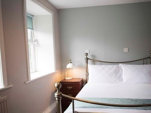 The Red Lion Inn Голмфірт Екстер'єр фото